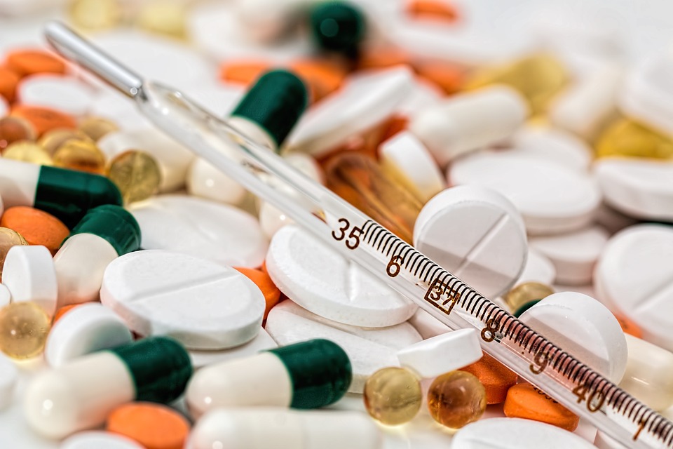 Антибиотики – нужно ли принимать при COVID-19?